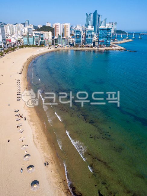 광안리해변,부산,광안리,해변,백사장,모래,바다,물,파란,부산시,water,sea,city,cityscape,building,shoreline,해안선,해안,coast,waterfront