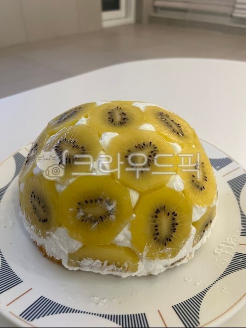 생일,생일케이크,과일케이크,cake,cream,birthdaycake,디저트,키위,골드키위