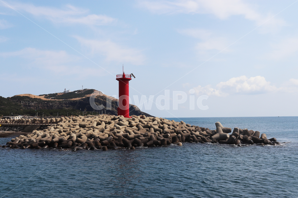 바다,등대,여름,배경,backgroung,방파제,lighthouse,파도,summer,background,등대,lighthouse
