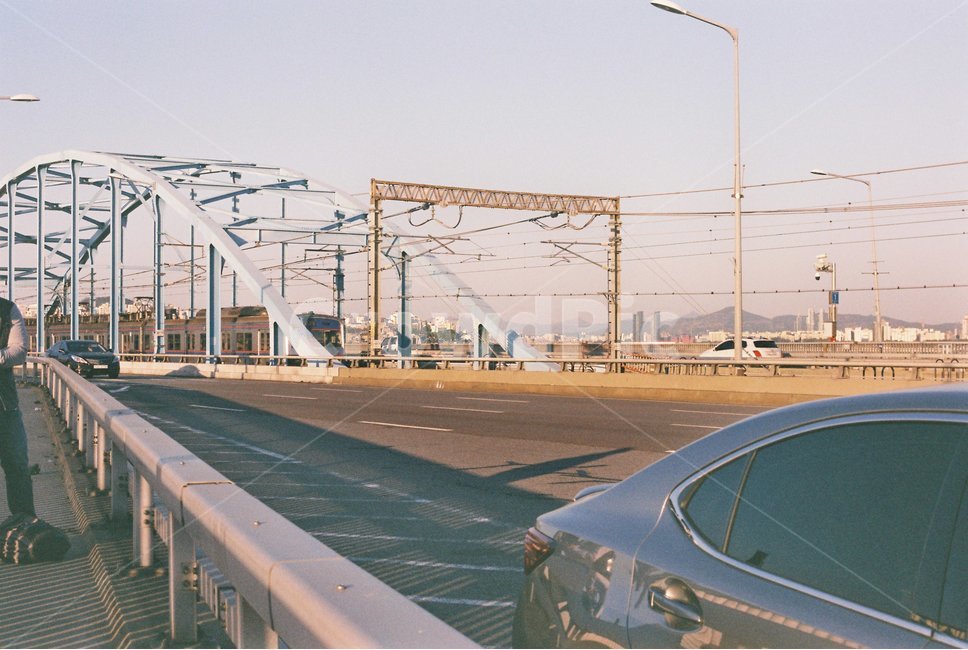 한강,도로,한강도로,지하철,지하철지나감,교통,교통수단,traffic,transportation