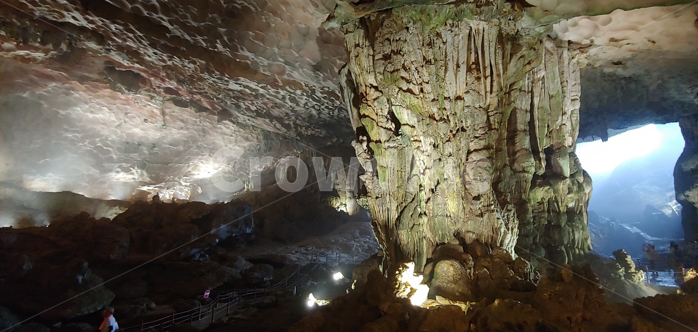 cave,동굴,nature,자연,art,미술,조명,종유석,석회,햇빛,신비,오래된,관광,베트남,하롱베이,승솟,바위,단단한