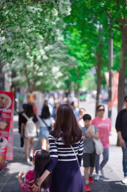서울,거리,감성,사람들,가족,여행,seoul,hongdae,street,people,family,sensibility,사람,인물,인간,human,person,여성,여자,woman,female,lady,가족,패밀리,family