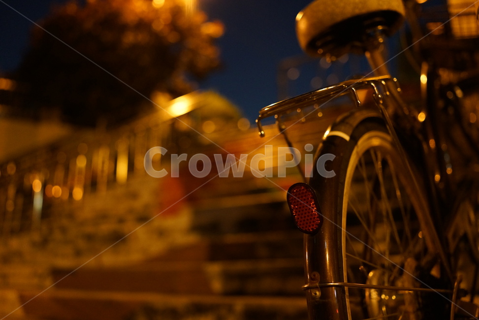 자전거,골목,야경,계단,가로등,야경,밤,풍경,nightscape,night,landscape,교통,교통수단,traffic,transportation,machine,기계,wheel,바퀴