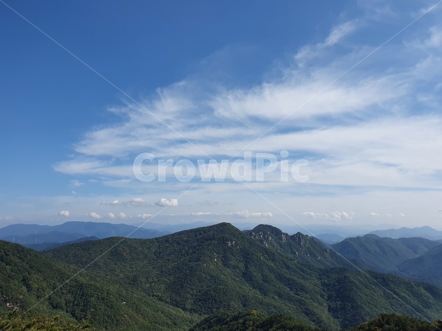 산,자연풍경,구름,하늘,가을하늘,산정상,산정상풍경,산능선,산꼭대기,outdoors,자연,nature,옥외,화왕산,mountainrange,산맥,mountain,countryside,hill,언덕,자연,풍경,nature,landscape,mountain range,slope,경사