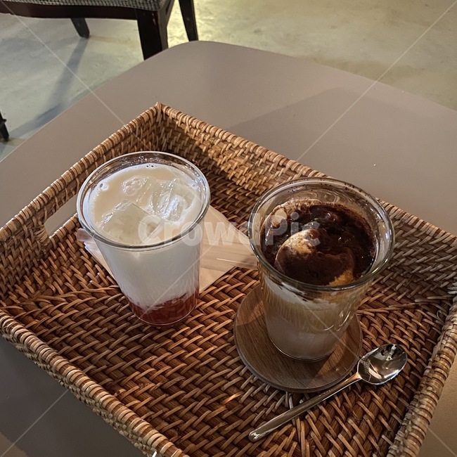 커피,카페,분위기,무드,mood,coffe,cafe,saucer,받침접시,스푼