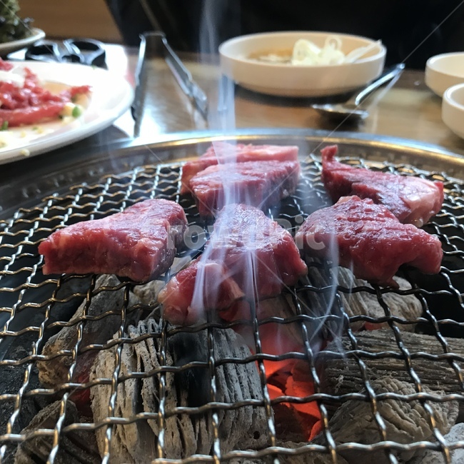 고기,구이,소고기,연기,굽는,음식,식재료,요리,food,cook,meal,dishes,food reserves,육류,고기,meat