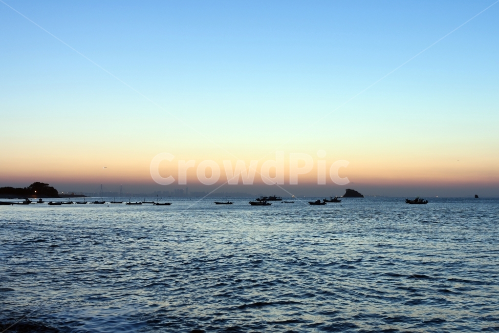 일출,자연,바다,태양,해,풍경,해변,배,sea,풍경사진,감성사진,자연,풍경,nature,landscape,한국자연풍경,한국자연경관,korea nature landscape,산업,industry,industrial,어업,fishery,fishing industry,outdoors,옥외,land,땅,water,물,ocean,대양
