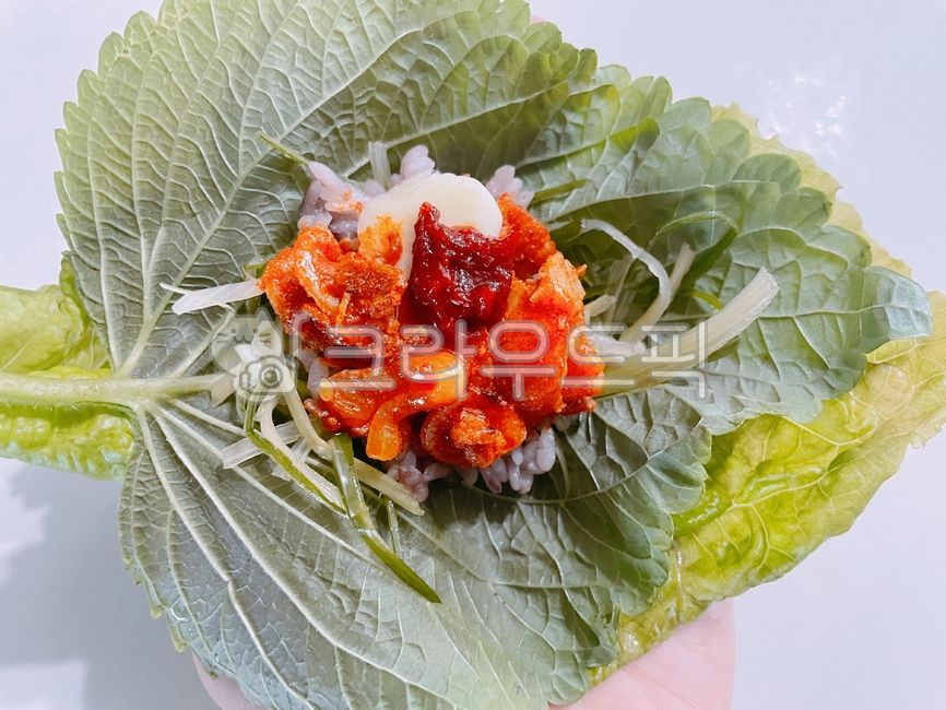 제육,제육볶음,불백,돼지불백,두루치기,고추장불고기,쌈밥,돼지고기,돼지,고기,육류,야채,채소,쌀밥,밥,쌀,슬라이스마늘,마늘,파절이,깻잎,쌈,고기쌈,쌈채소,상추,음식,요리,식사,식재료,먹방,밥도둑,흑미,흑미밥,고추장,양념,식물,plant,food,dish,cook,meal,pork,meat,rice