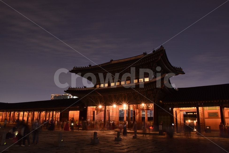 경복궁,근정전,야경,서울,여행,빛갈라짐,Seoul,Gyeongbok,Night,City,야경,밤,풍경,nightscape,night,landscape,랜드마크,landmark,tourist attraction,한국전통,한국문화,korean traditional,korean culture,색깔,색상,색채,색감,color sense,color sensitivity,feeling of color,architecture,건축물,building,건물,shrine,신사,pagoda,탑,worship,예배