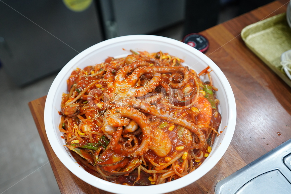 문어,해산물,음식,반찬,먹거리,찜,한식,술안주,해물찜,음식,식재료,요리,food,cook,meal,dishes,food reserves