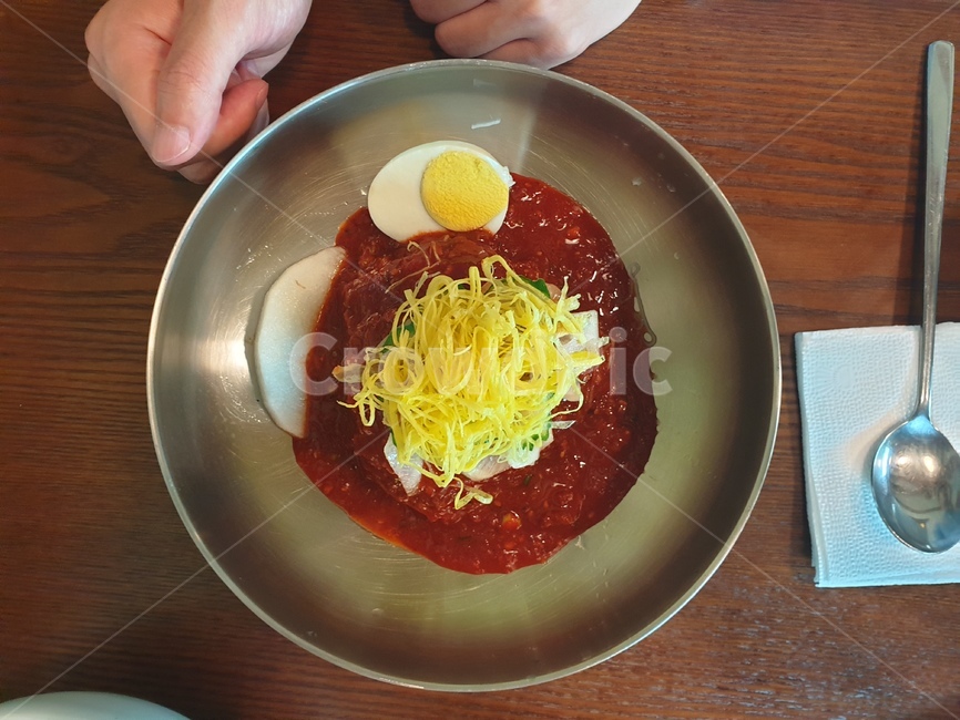 비빔냉면,맛집,여름먹을거리,food,식품,계란,음식,식재료,요리,food,cook,meal,dishes,food reserves,면류,면요리,noodles