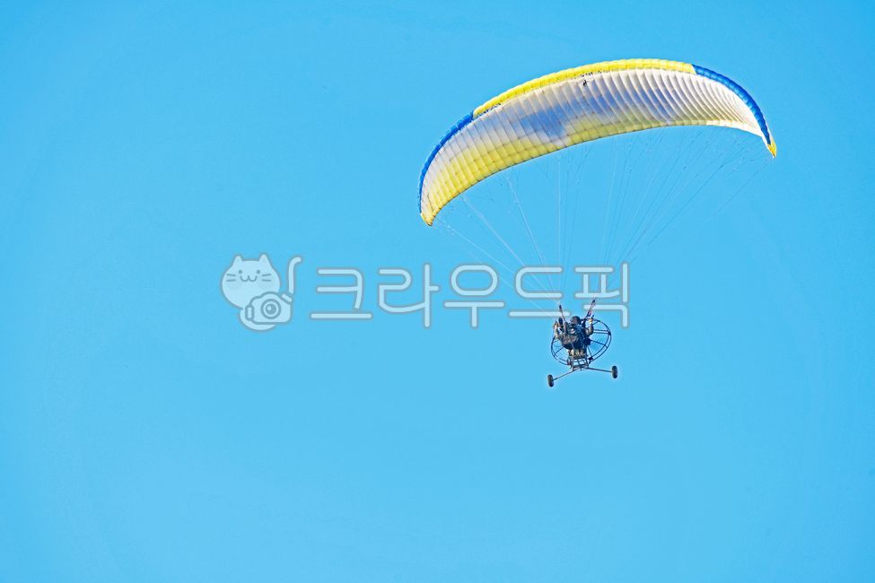 Motor paragliding,gliding,leisure,small engine,propeller,powered paraglider,sports,motor paragliding,sky