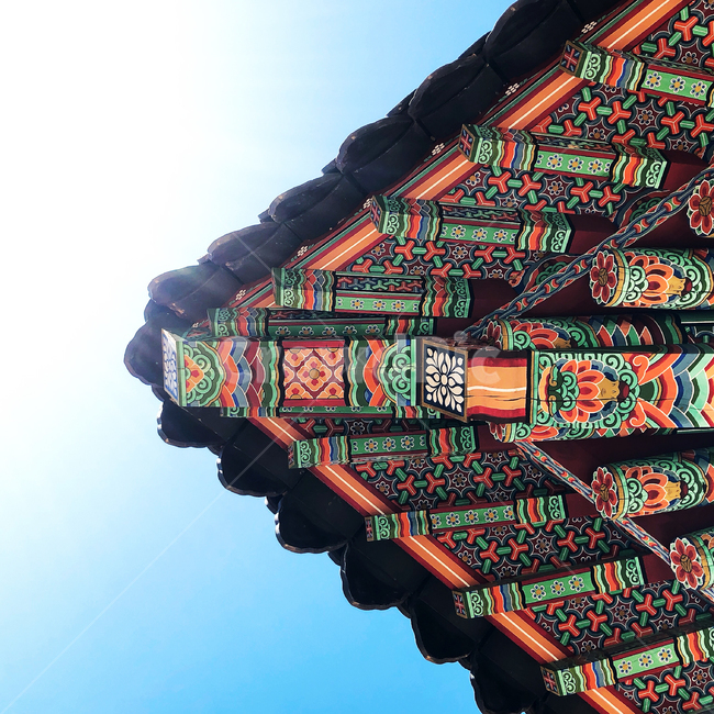 절,불교,처마,전통가옥,한옥,지붕,한국전통,한국문화,korean traditional,korean culture,건축물,건물외관,exterior,building,structure,architecture,construction