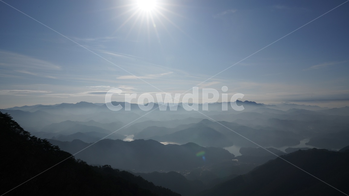 산,구름,mountainrange,자연,nature,outdoors,옥외,mountain,산맥,플레어,flare,light,빛,금수산