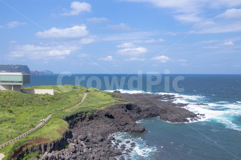 제주도,섭지코지,바다,해안가,섬,자연,풍경,nature,landscape,제주도,jeju,jeju island,outdoors,옥외,land,땅,water,물,shoreline,해안선,sea,ocean,대양,promontory,곶,coast,연안,peninsula,반도