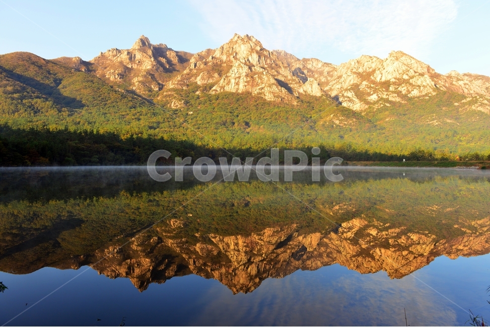 영암,사자저수지,월출산,월출산반영,아침,물안개,nature,자연,outdoors,옥외,mountain,산,mountainrange,산맥,water,물,자연,풍경,nature,landscape,한국자연풍경,한국자연경관,korea nature landscape