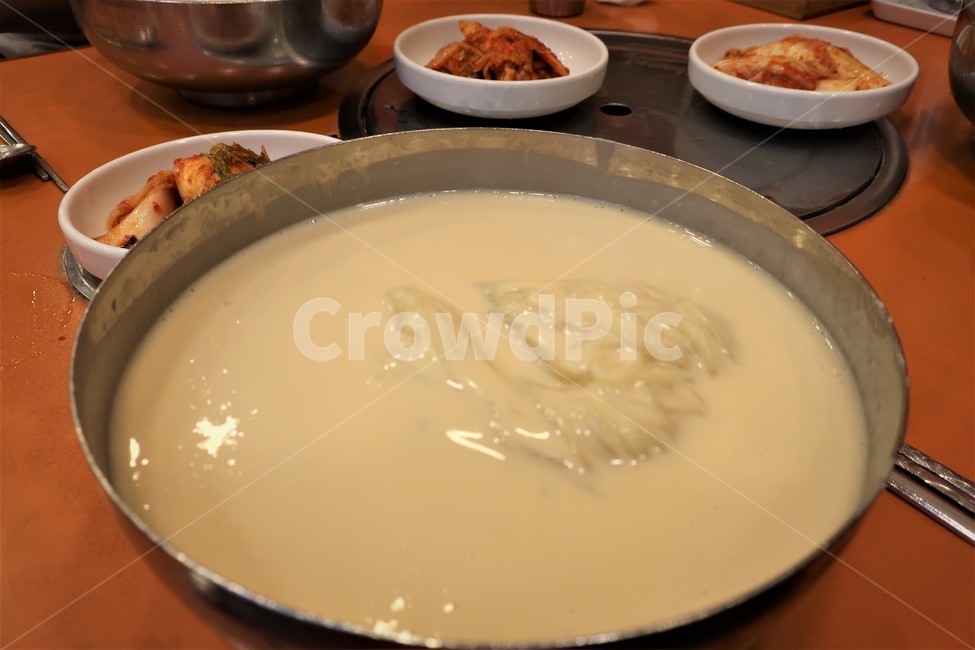 여름,별미,한식,콩국수,콩물,면요리,냉콩국수,음식,식사,국수