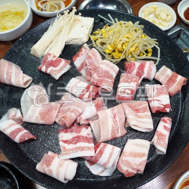 food,meal,삼겹살,대패,대패삼겹살,고기,고깃집,고기구이