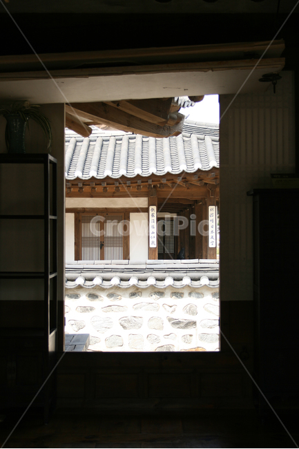 기와,지붕,기와지붕,한국,전통가옥,고택,한옥,문,한국전통,한국문화,korean traditional,korean culture,건축물,건물외관,exterior,building,structure,architecture,construction