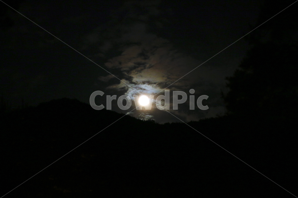 달밤,밤하늘,달빛,달,moon,구름,가을하늘,야경,밤,풍경,nightscape,night,landscape,nature,자연,outdoors,옥외