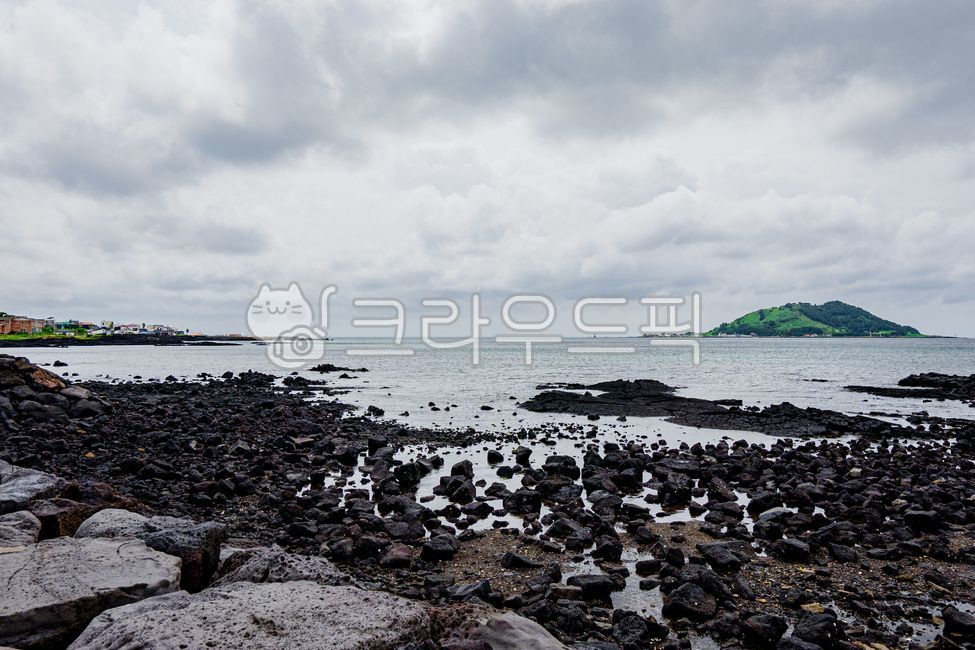 Jeju Island,Korea,scenery,sea,tourist attraction,famous place,Biyangdo