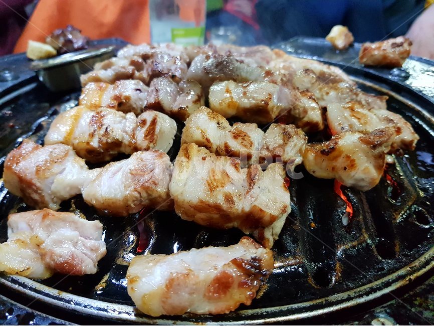 음식,회식,삼겹살,돼지고기,맛집,구이,고기,음식,식재료,요리,food,cook,meal,dishes,food reserves,육류,고기,meat,한식,한국음식,한국요리,korean food,korean dishes,korean meal,korean cook
