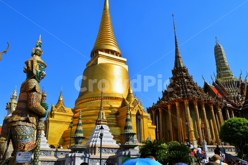 태국,방콕,에메라드,사원,thailand,thai,건물,건축물,신전,탑,뾰족한탑,예배,worship,랜드마크,landmark,tourist attraction,해외,외국,세계,foreign,oversea,world,세계랜드마크,해외랜드마크,외국랜드마크,world landmark,world tourist attraction,종교,신앙,religion,belief,faith,building,architecture,steeple,뾰족한 탑,tower,spire,첨탑