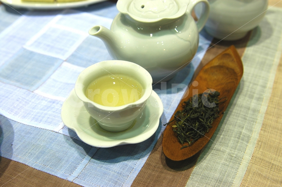 녹차,차,전통차,음료,잔,찻잔,녹차잎,녹찻잎,주전자,보자기,한국전통,한국문화,korean traditional,korean culture,음료수,drink,beverage,휴식,힐링,rest,relaxation,healing