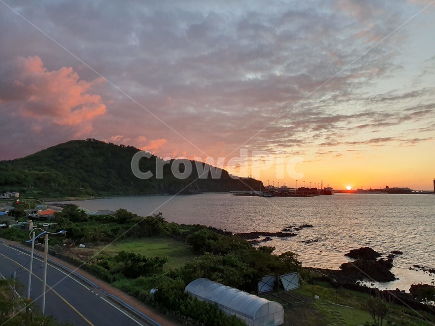 road,도로,nature,outdoors,야외,노을,제주도,산,분홍색,저녁,자연,일몰,구름,하늘