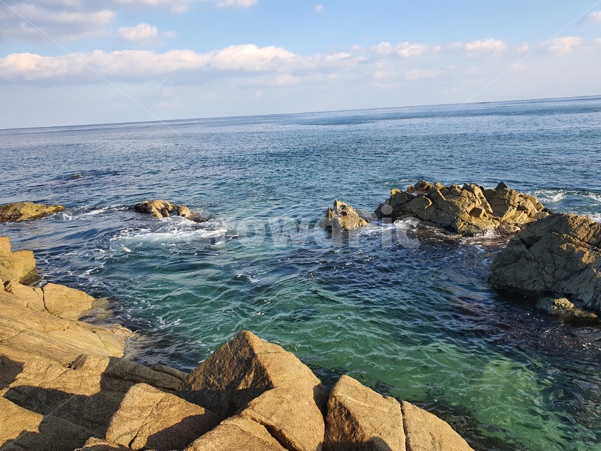 바다,동해바다,하늘,바위,구름,자연,바닷길,곶,옥외,nature,outdoors,ground,promontory,자연,풍경,nature,landscape