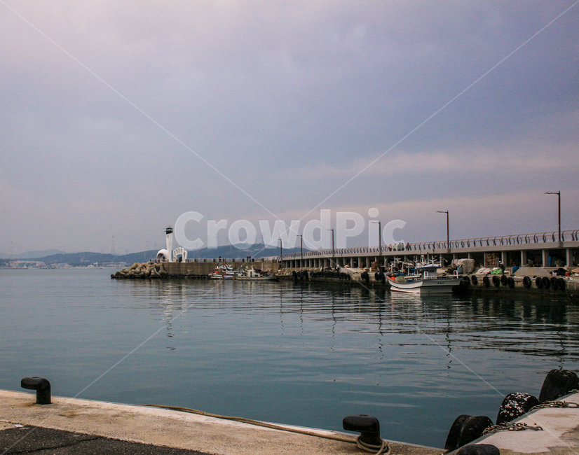부둣가,어촌,배,등대,하늘,바다,풍경,등대,lighthouse,water,물,waterfront,워터 프론트,pier,교각,port,포트