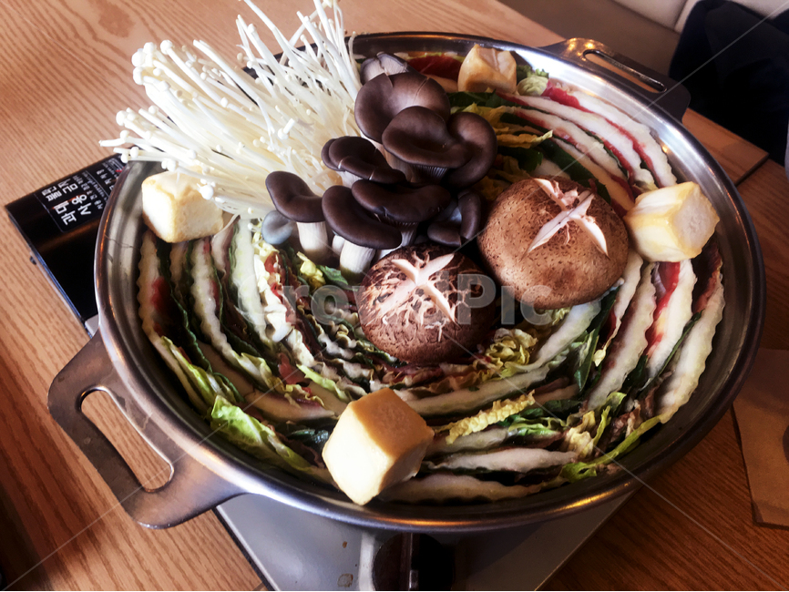 밀푀유나베,나베,일본가정식,일본음식,버슷,배추,고기,음식,식재료,요리,food,cook,meal,dishes,food reserves,일식,일본음식,일본요리,Japanese food,Japanese dishes,Japanese meal,Japanese cook