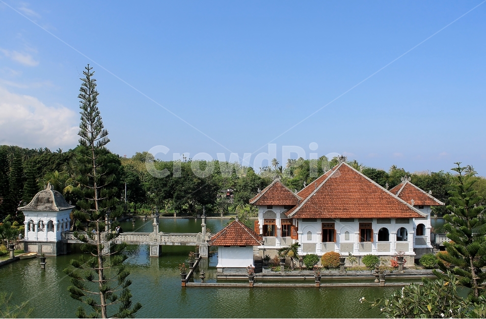 palace,ancientarchitecture,redhouse,ancient architecture,red tile,water palace,karangasem,indonesia,bali,waterpalace,red house,bridge