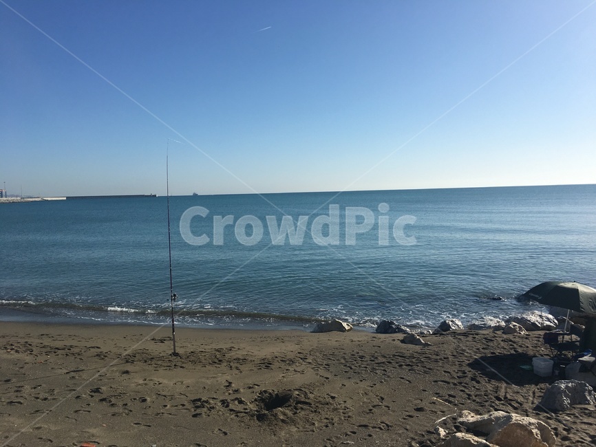 outdoors,바다,sea,해안선,shoreline,대양,ocean,자연,nature,옥외,water,물,beach,바닷가,coast,연안,낚싯대,fishingrod,낚시,fishing