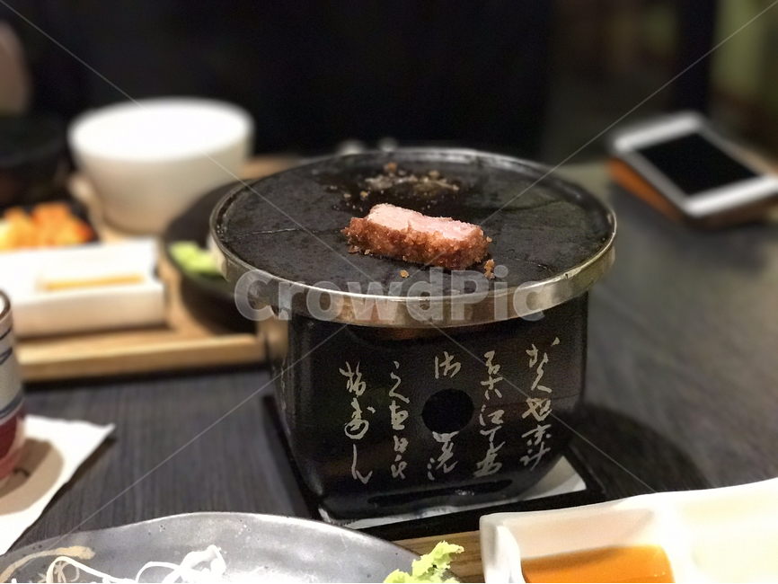 규카츠,fire,식당,cafeteria,일식,한식,korean,koreafood,japanfood,japan,pork,fried,튀김,음식,food,화로,음식,식재료,요리,food,cook,meal,dishes,food reserves,일식,일본음식,일본요리,Japanese food,Japanese dishes,Japanese meal,Japanese cook