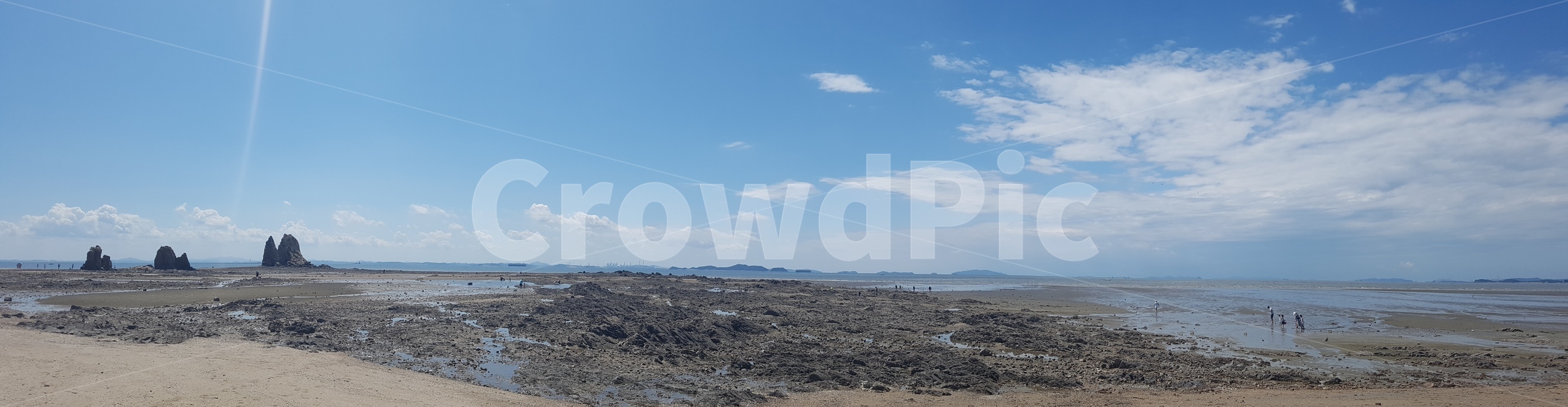 바다,해변,수평선,갯벌,여름,onhorizon,sunny,beachfront,horizon,onforeshore,naturalsite,panorama,coastal,coastline,shore,sand,sandy,foreshore,clouds,outdoor,vacation,summer,view,coast,ocean,beach,water,blue,sky,sea,landscape,outdoors,자연,nature,자연,풍경,nature,landscape,옥외,ground,바닥