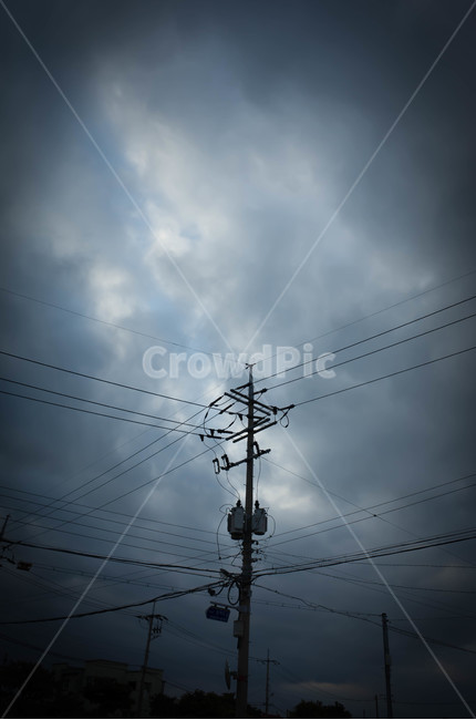 하늘,흐린하늘,전선,전봇대,구름,자연,풍경,nature,landscape,cable,케이블