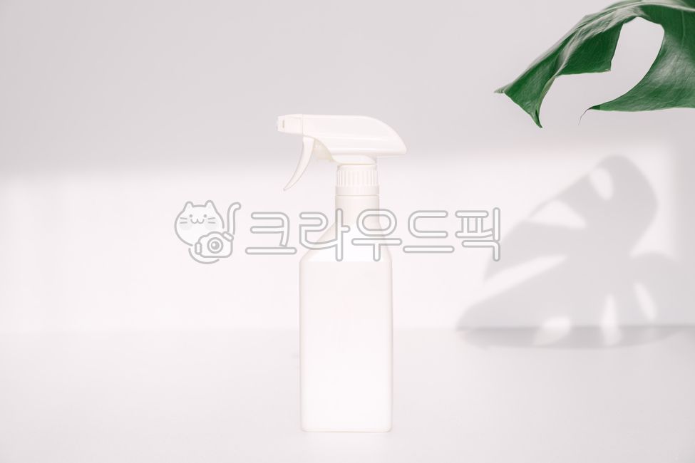 cosmetic container,beauty,spray,background,cosmetic,engineer,mockup,cosmetics