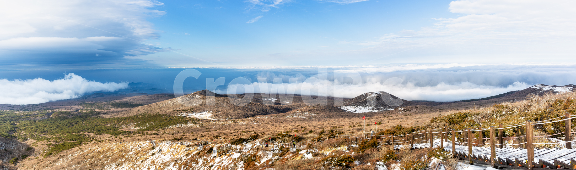 한라산,제주도,영실코스,구름,설산,산정상,파노라마,겨울,계절,winter,season,자연,풍경,nature,landscape,plateau,고원,outdoors,옥외,ground,바닥,land,땅