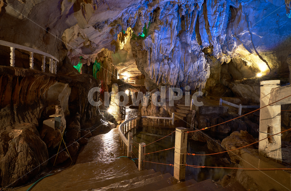 라오스,방비엥,탐짱동굴,탐장동굴,laos,vangvieng,thamchang,cave,동굴계단,종유석,석순,경관,관람로,해외,외국,동남아시아,자연,풍경,nature,landscape,해외,외국,세계,foreign,oversea,world,세계자연풍경,해외자연풍경,외국자연풍경,world nature landscape,동굴