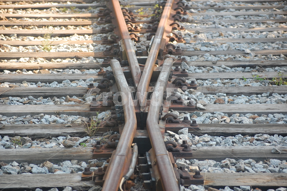 기찻길,녹슨철,엑스,x,철도,train,돌,stone,철길
