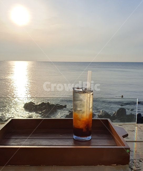 beverage,마실것,cocktail,칵테일,알코올