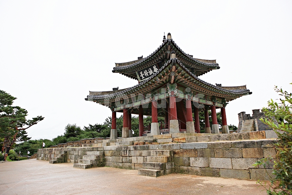 수원화성,성,성곽,길,둘레길,담,돌담,가을,자연,풍경,벽,방어벽,전통,흙담,식물,한국전통,한국문화,korean traditional,korean culture,건축물,건물외관,exterior,building,structure,architecture,construction