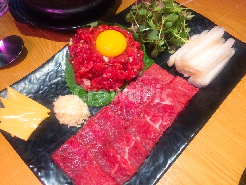 육회,술안주,rawbeef,yukhoe,food