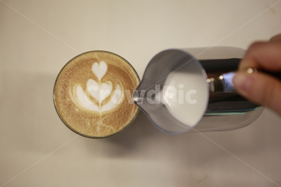 라떼,라떼아트,우유,스팀,스팀밀크,커피,카페,coffee,cafe