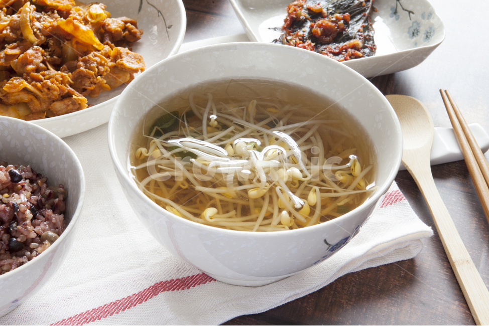 콩나물국,국,밥,식사,음식,콩나물,음식,식재료,요리,food,cook,meal,dishes,food reserves,한식,한국음식,한국요리,korean food,korean dishes,korean meal,korean cook