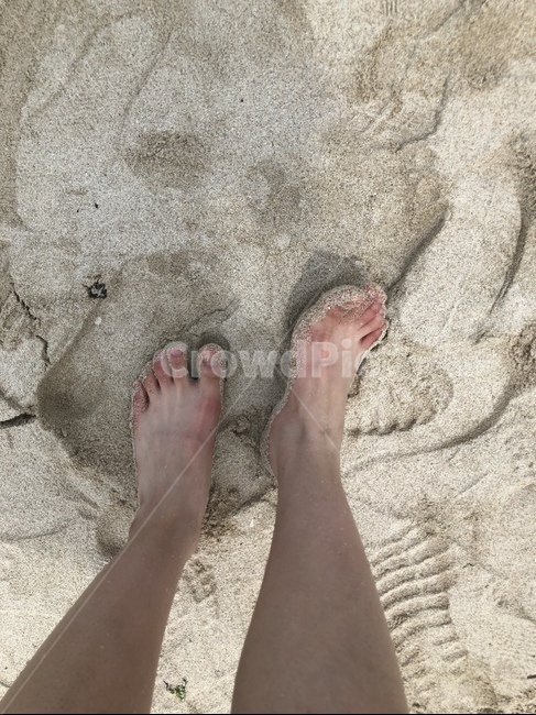 발,foot,모래,sand,불편함,해변,바다,beach,sea,사람,인물,인간,human,person,신체일부,몸,body