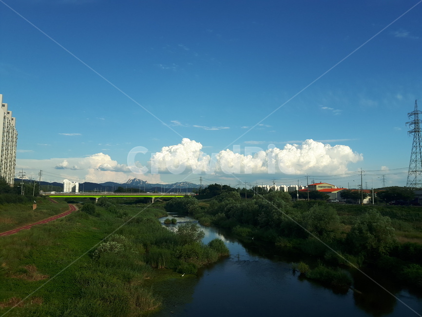 풍경,구름,강,다리,건물,아파트,송전탑,식물,하늘,landscape,river,building,powertower,sky,cloud,산,plants,mountain,bridge,도시,풍경,city,landscape,nature,자연,outdoors,옥외
