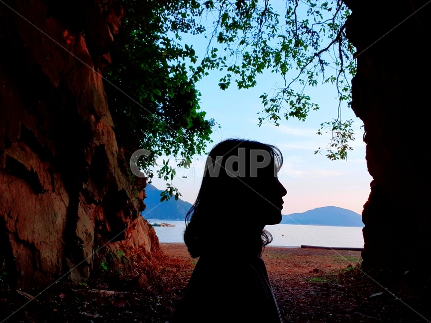 nature,자연,tree,나무,여행,동굴,cave,인물,거제,감성,사람,인물,인간,human,person,여성,여자,woman,female,lady,인물실루엣,사람실루엣,character silhouette,human silhouette