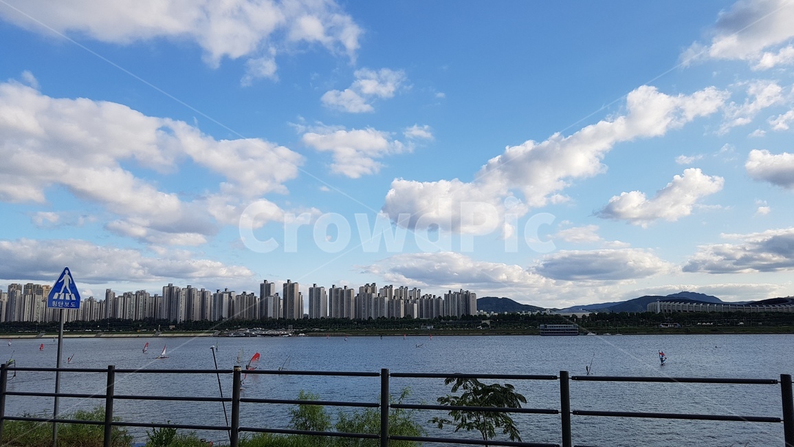 한강,하늘,풍경,나들이,봄,여름,가을,도시,풍경,city,landscape,한국도시풍경,한국도시경관,korea cityscape,railing,난간
